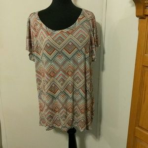 Geometric print top